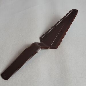 Tupperware Chocolate Brown Server